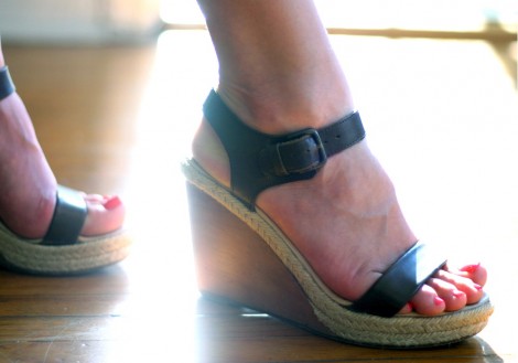 style diaries with alison of hello lately