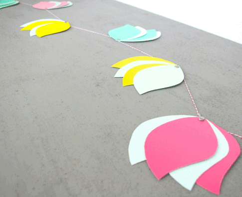 DIY paint swatch flower garland DIY paint swatch flower garland