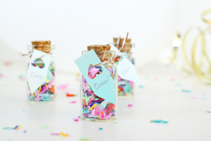 DIY mini confetti jar favors by sugar and cloth