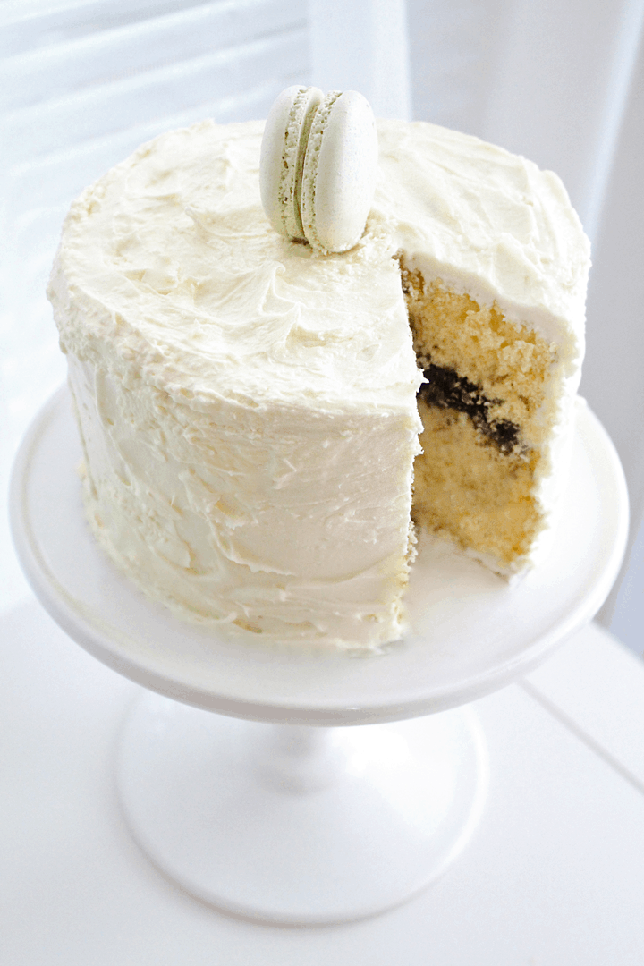 cream cheese and dark chocolate frosted cake recipe