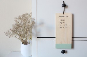 DIY natural wood chalkboard DIY