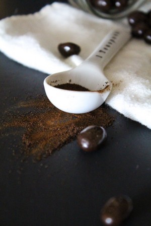 a simple iced coffee recipe in less than 5 minutes
