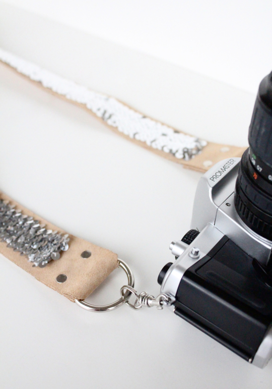 DIY no sew sequin camera strap by sugar and cloth