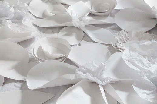 DIY Paper Flower Backdrop - Sugar & Cloth - Houston Blogger - Wedding - Backdrop Ideas