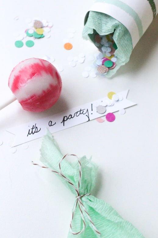 DIY surprise party popper by sugar and cloth
