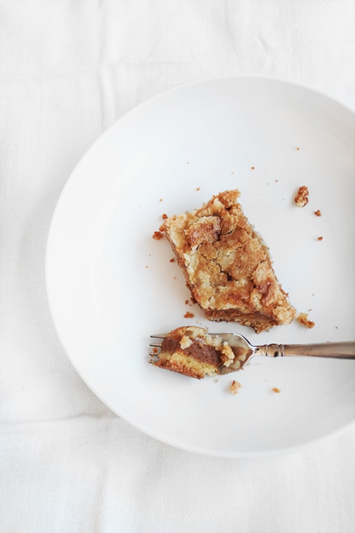 Pumpkin crumb cake - Sugar & Cloth - Recipe - Houston Blogger - Holiday