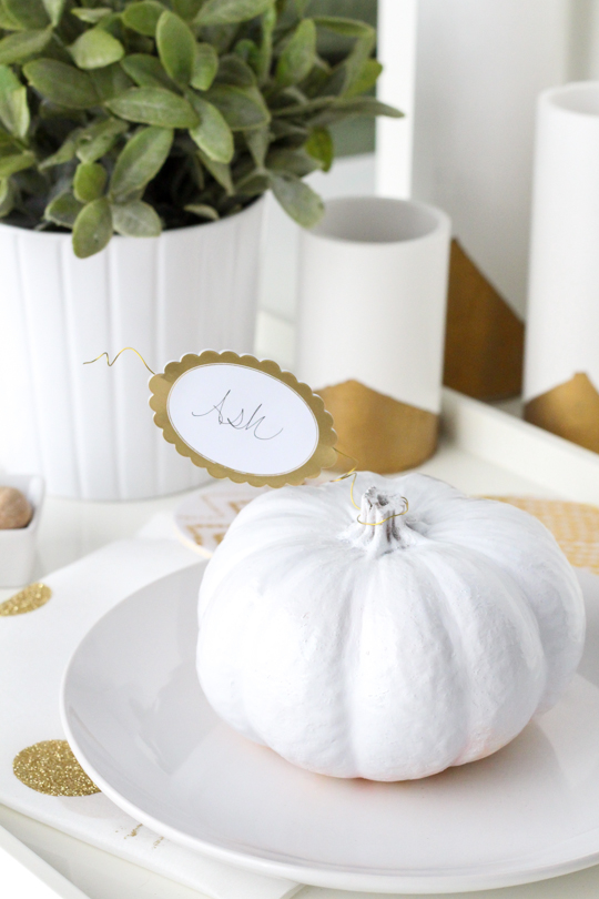 DIY pumpkin leaf place cards - Sugar & Cloth - Entertaining - Holiday - Houston Blogger