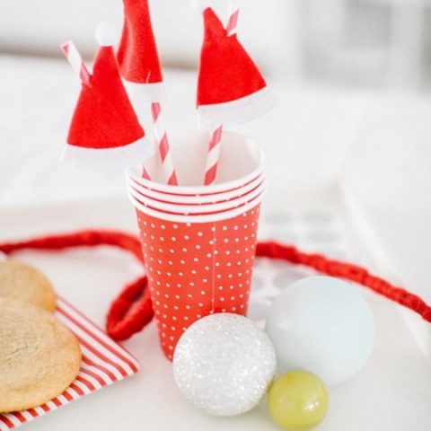 DIY One Minute Santa Hat Drink Stirrers - sugar and cloth