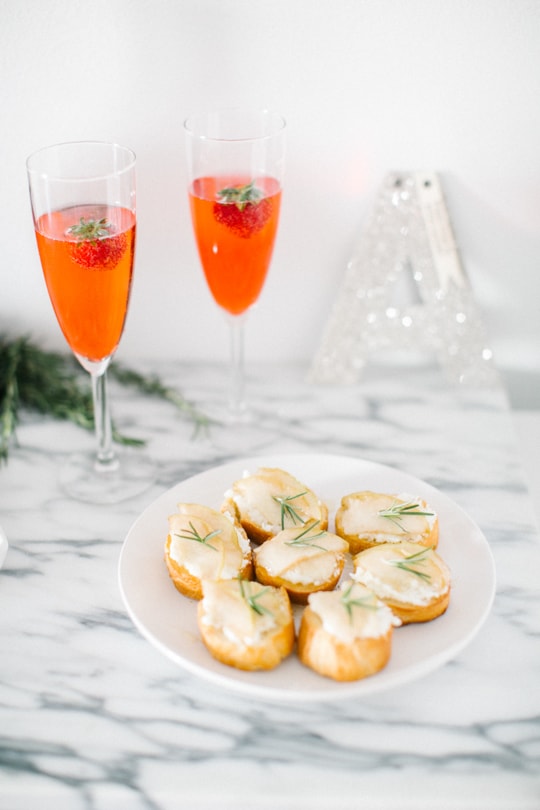 Honey Pear and Ricotta Crostini - Sugar & Cloth - Bites - Recipe - Entertaining - Houston Blogger