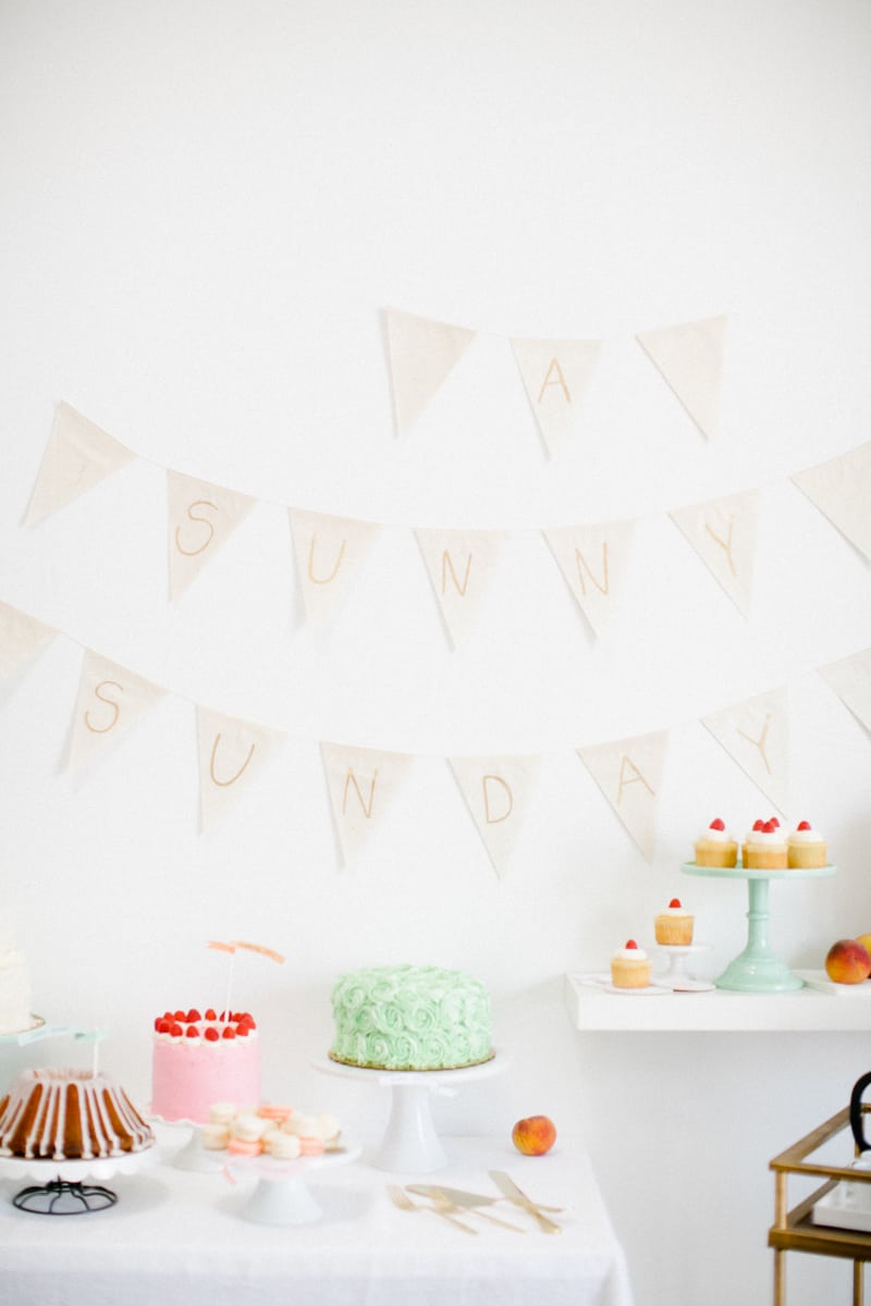 Easter dessert table | sugarandcloth.com