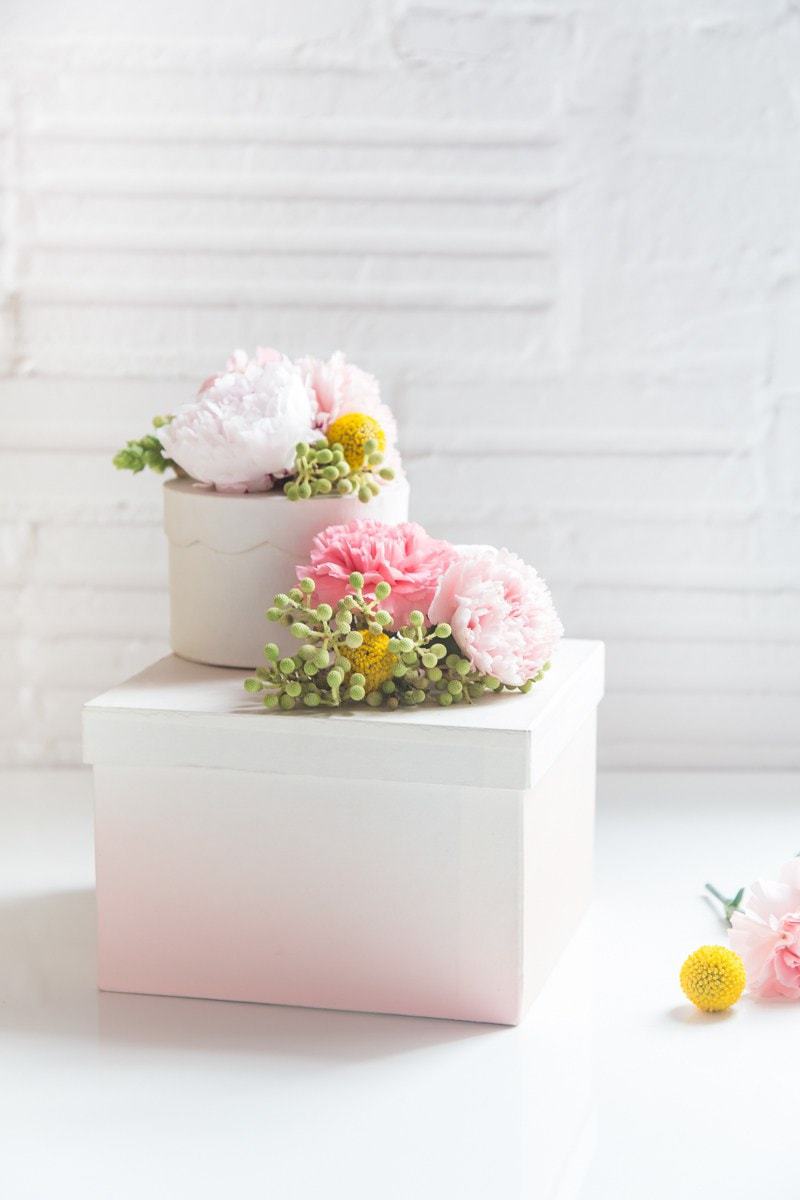 DIY Fresh Flowers Gift Box