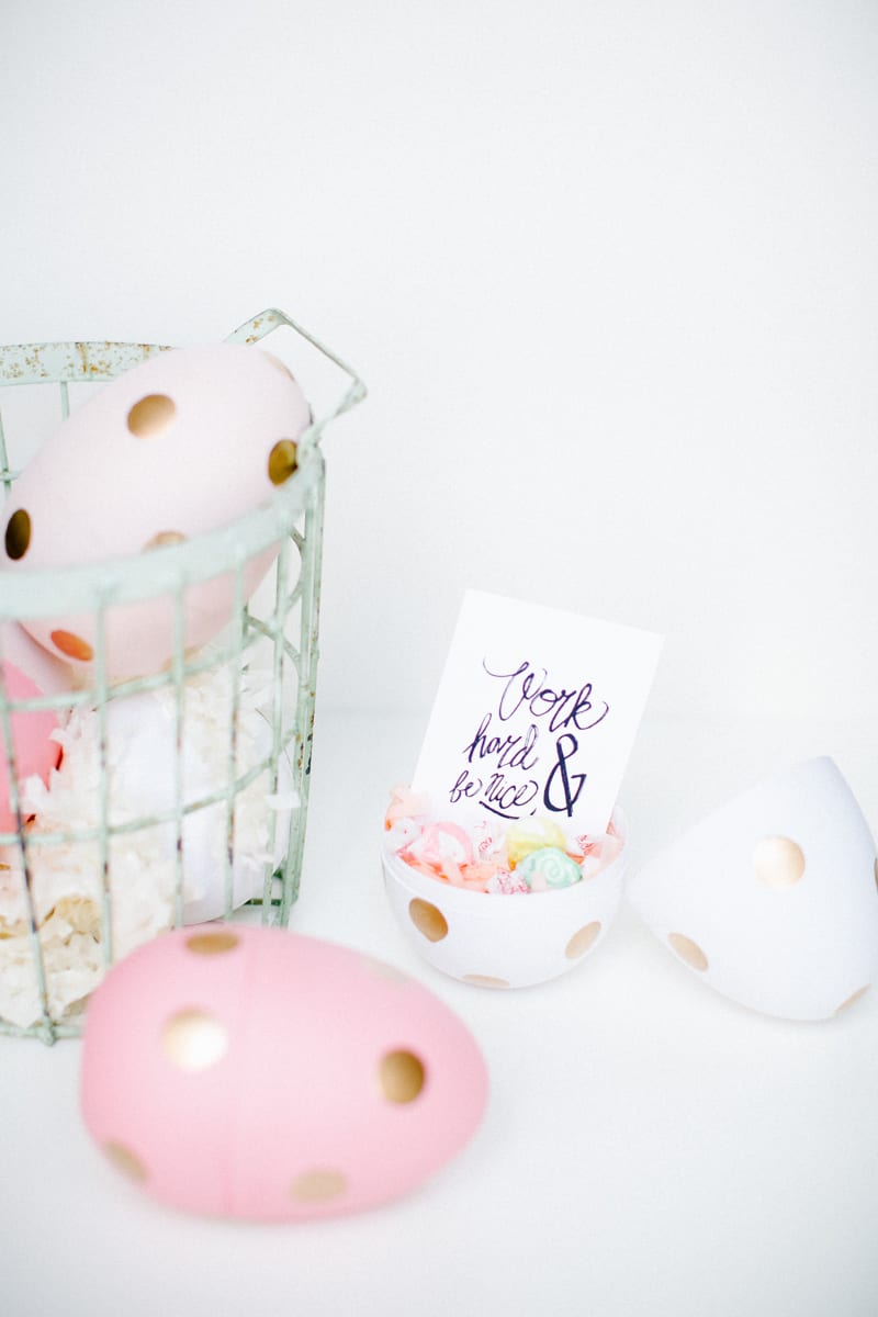 jumbo DIY easter egg favors | sugarandcloth.com