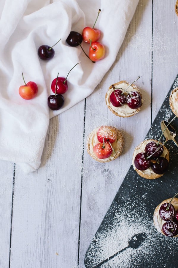 cherry tart recipe | sugarandcloth.com