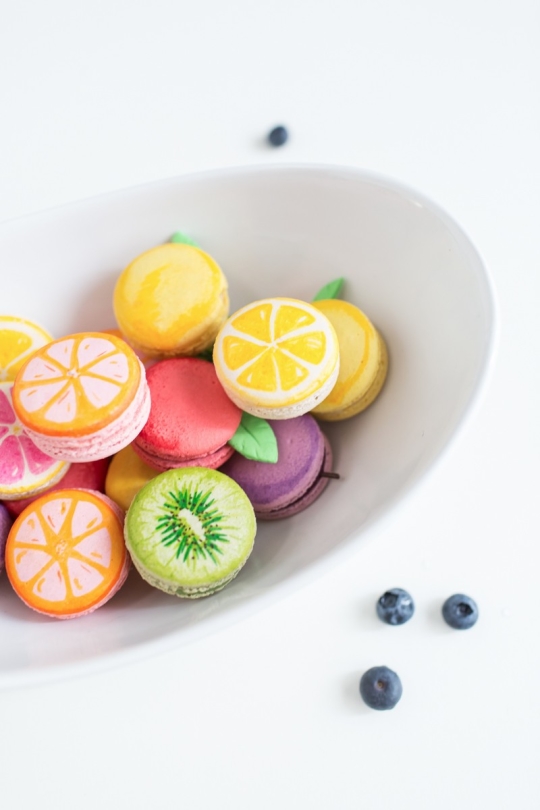 DIY fruit macarons | sugarandcloth.com