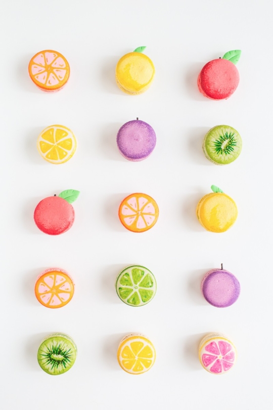 DIY fruit macarons | sugarandcloth.com