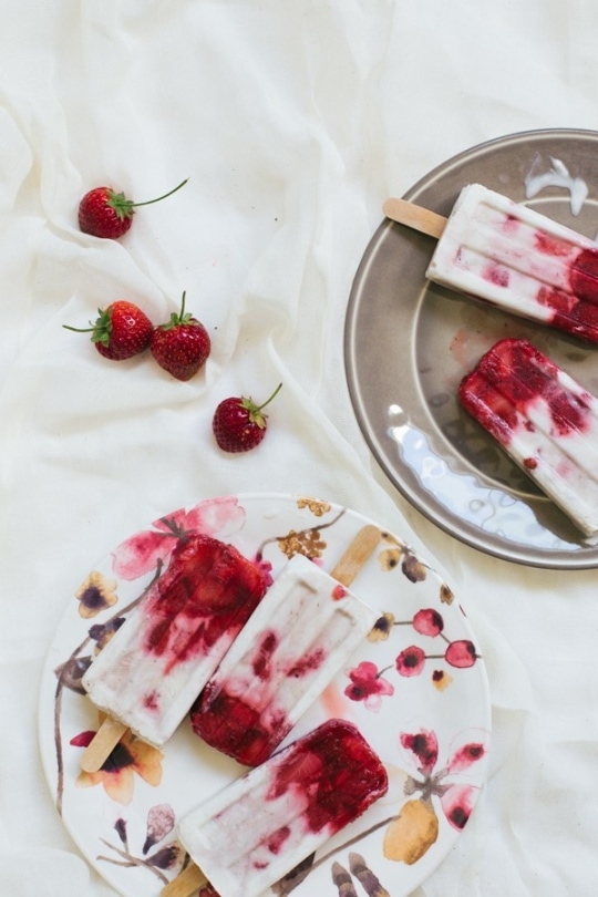 Marbled Strawberry Coconut Popsicles Recipe