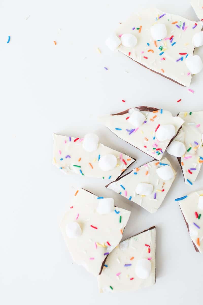 s'mores bark recipe | sugarandcloth.com