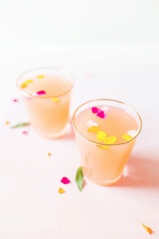 rose cocktail with floral sprinkles | sugarandcloth.com