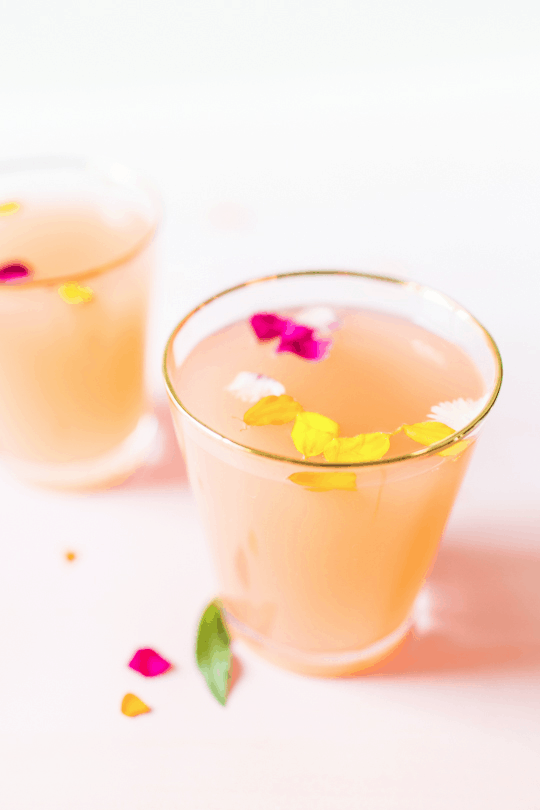 rose cocktail with floral sprinkles | sugarandcloth.com