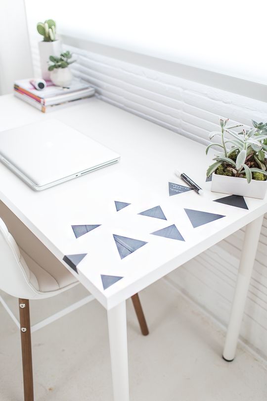 Office Decor: Geometric DIY Chalkboard Desk