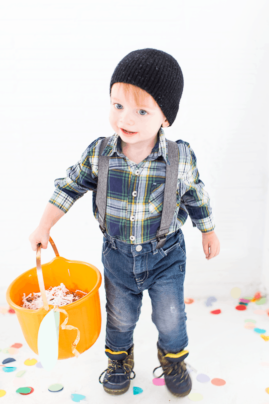 DIY pumpkin candy bucket | sugarandcloth.com