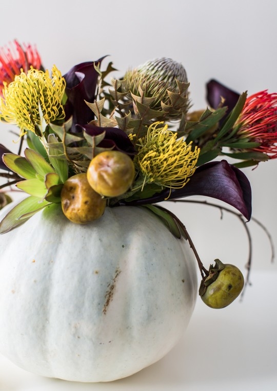 DIY halloween floral centerpiece by top Houston lifestyle blogger Ashley Rose of Sugar & Cloth