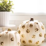 DIY sequined polka dot pumpkin | sugarandcloth.com