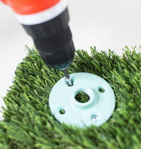 DIY football washers yard game | sugarandcloth.com