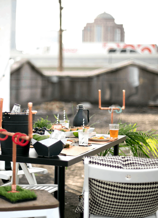 DIY copper washers tailgating yard game | sugarandcloth.com