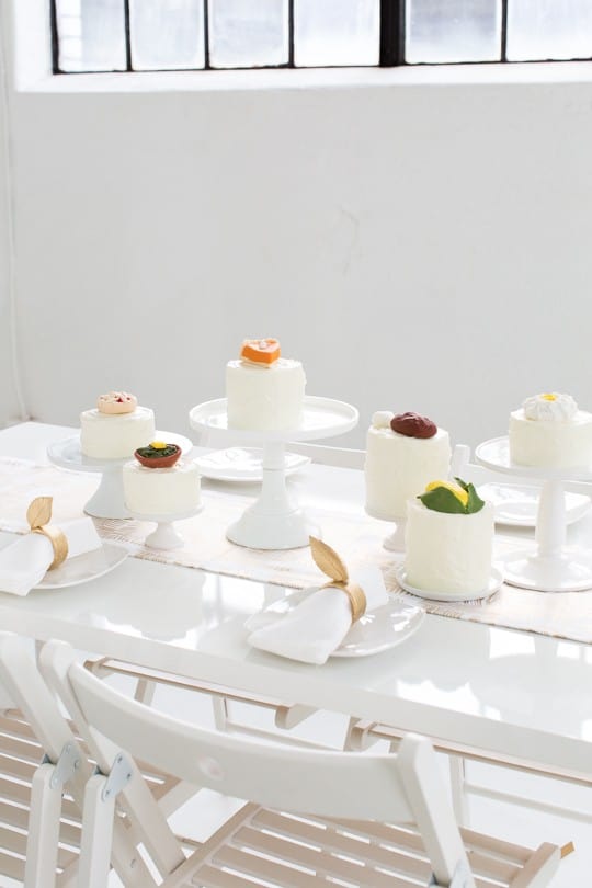 DIY napkins rings and Thanksgiving tabletop | sugarandcloth.com
