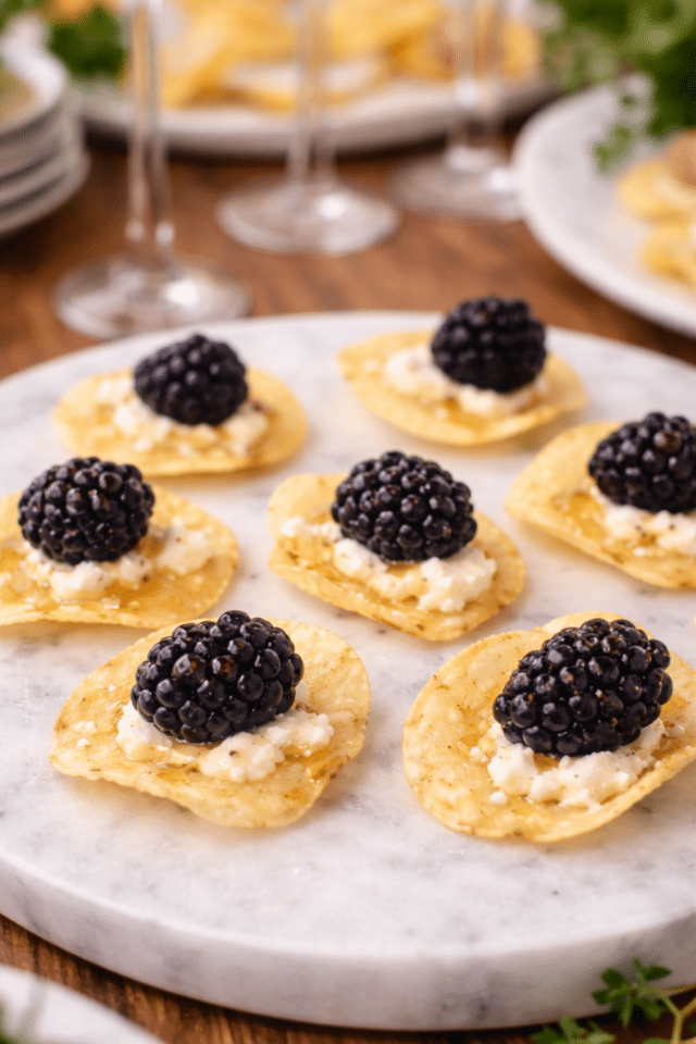 Blackberry and goat cheese appetizers with potato chips
