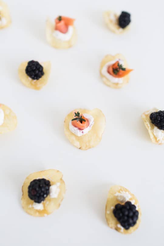 5 Minute hors d'oeuvres with potato chips | sugarandcloth.com
