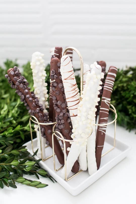 four creative ways to display desserts | sugarandcloth.com