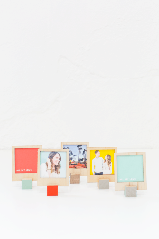 DIY wooden polaroid stands | sugar and cloth