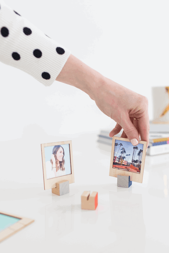 DIY wooden polaroid stands | sugar and cloth