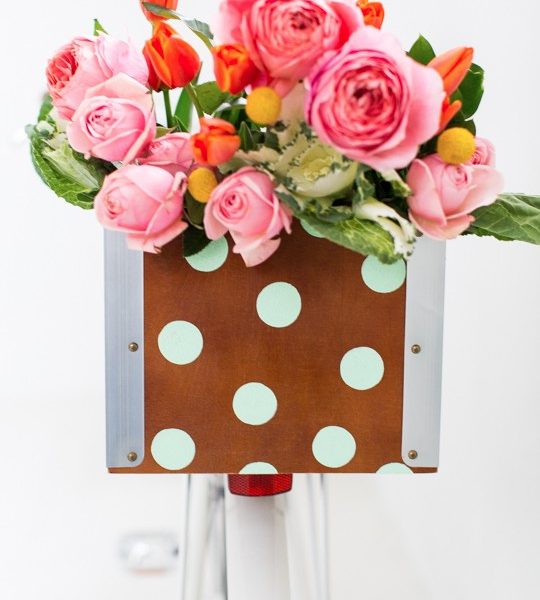DIY polka dot bicycle basket! | sugar & cloth