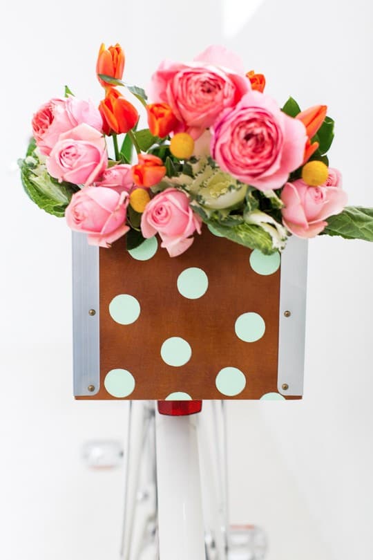 DIY polka dot bicycle basket! | sugar & cloth