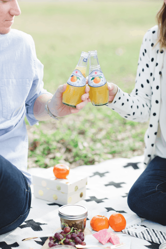couple date day idea with biking and a picnic | sugar and cloth