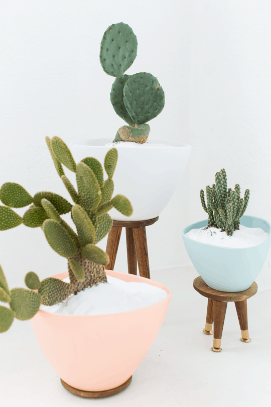 DIY Mid Century Planters by Top Houston Lifestyle Blogger Ashley Rose of Sugar & Cloth - #midcentury #planter #plantlady #cactus #simple #easy #budgetfriendly #diy #diydecor #plantmom #pastel #ikea #modern #moderndiy