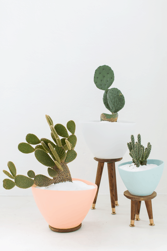 DIY Mid Century Planters by Top Houston Lifestyle Blogger Ashley Rose of Sugar & Cloth - #midcentury #planter #plantlady #cactus #simple #easy #budgetfriendly #diy #diydecor #plantmom #pastel #ikea #modern #moderndiy