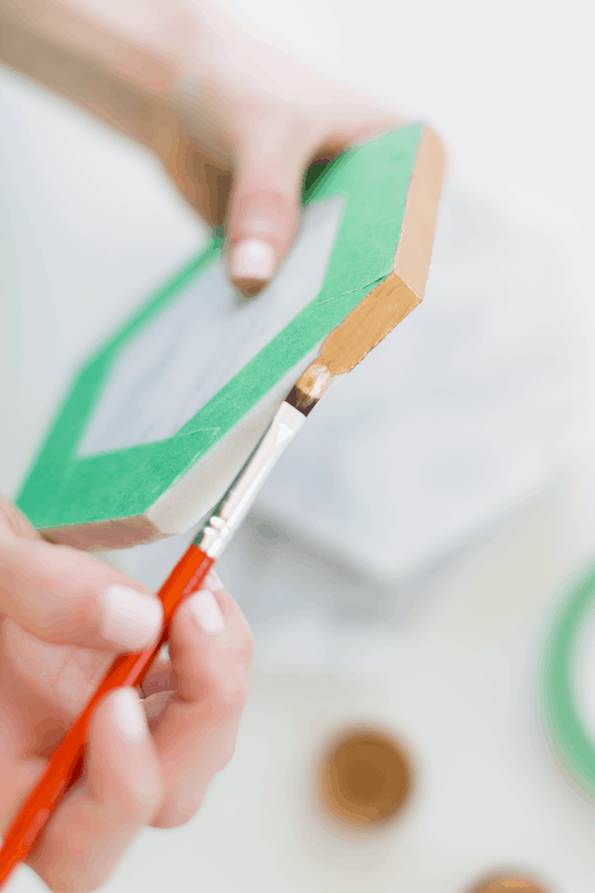 DIY gilded marble hexagon serving boards for under $5 | sugar & cloth 