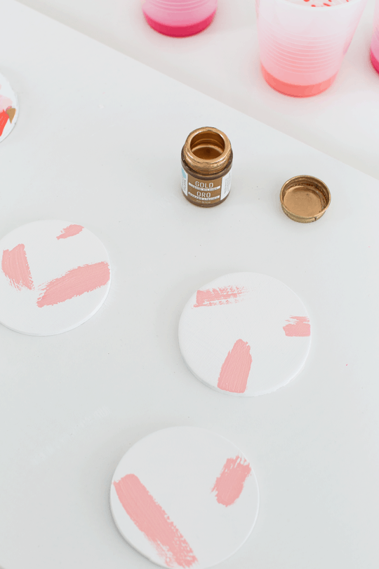 DIY brushstroke coasters & how to style a table with paper plates | sugar & cloth