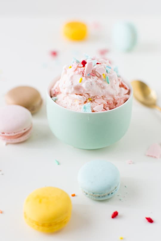 homemade macaron ice cream recipe | sugar & cloth