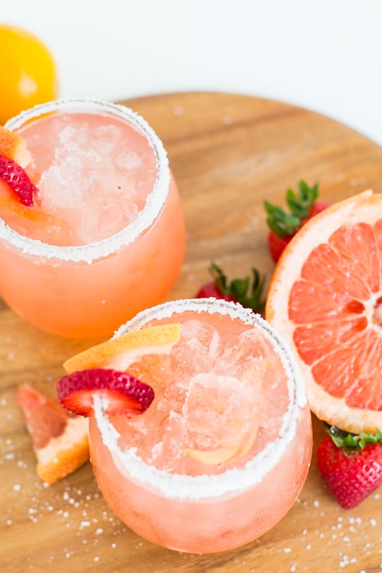 strawberry grapefruit salty dog recipe - sugar & cloth