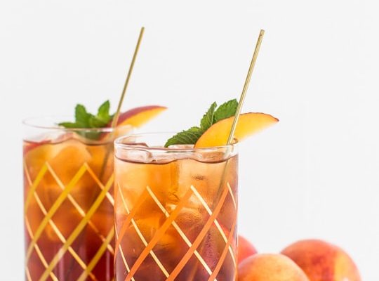 peached iced tea cocktail recipe | sugar & cloth