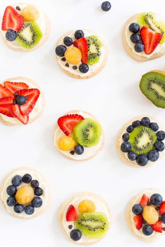 Sugar Cookie Fruit Pizza Recipe - how to prepare kiwi