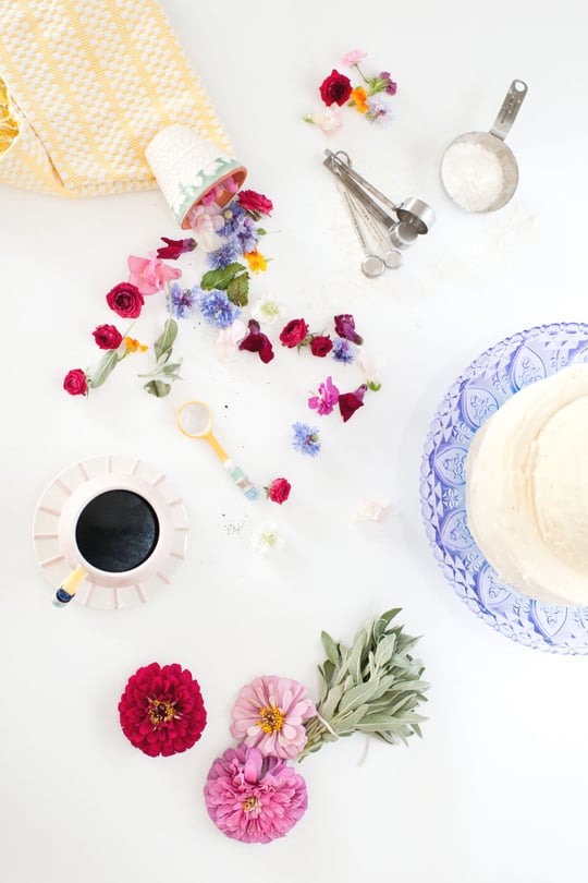 DIY abstract floral pattern cake - Sugar & Cloth