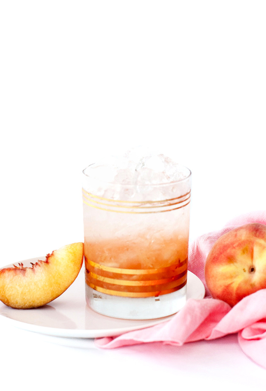 Peach and Blackberry Bramble Cocktail Recipe - Sugar and Cloth