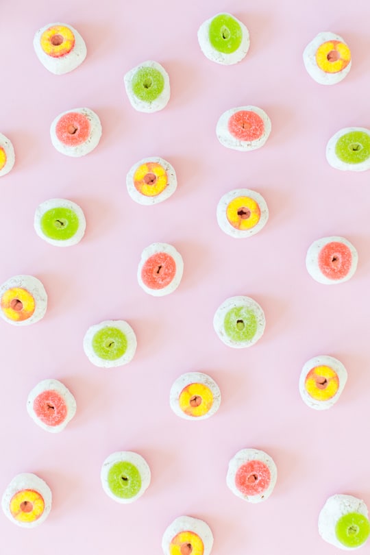 DIY Mini Monster Eyeball Donuts - sugar and cloth