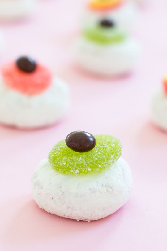 DIY Mini Monster Eyeball Donuts - sugar and cloth